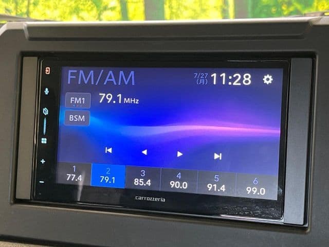 Car thumbnail 3