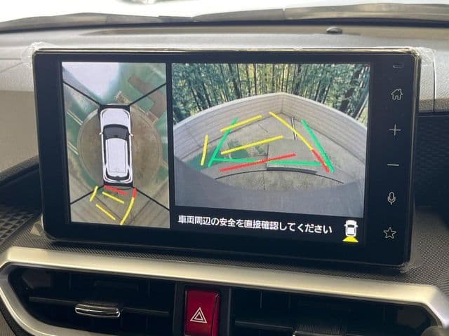 Car thumbnail 4