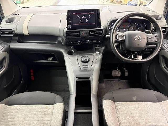Car thumbnail 2