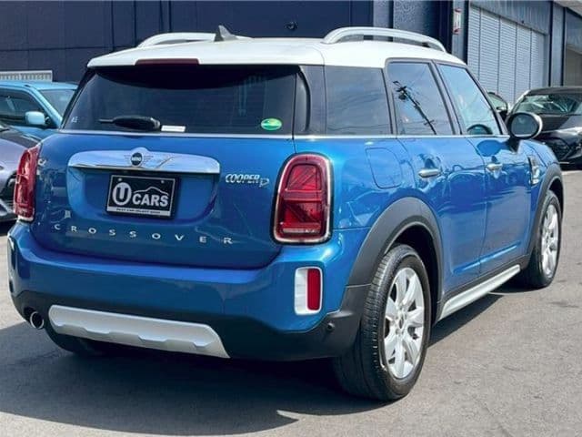 Car thumbnail 2