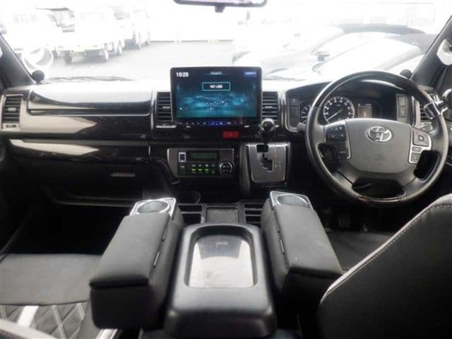 Car thumbnail 2