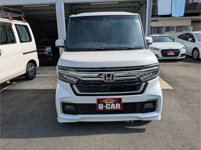 Car image 1