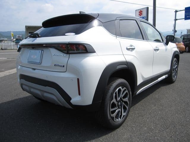 Car thumbnail 3