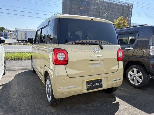 Car thumbnail 4