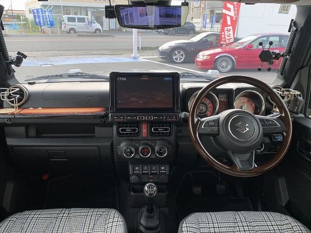 Car thumbnail 3