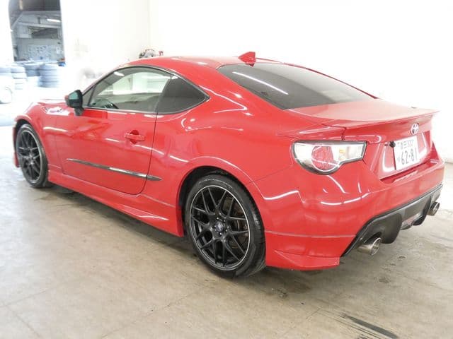 Car thumbnail 2