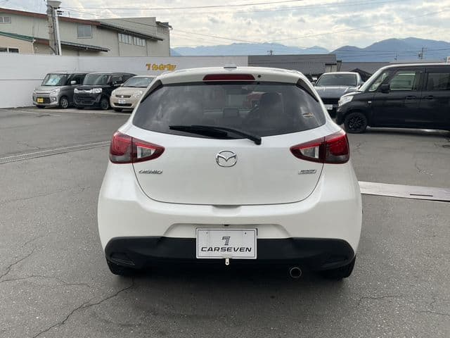 Car thumbnail 3