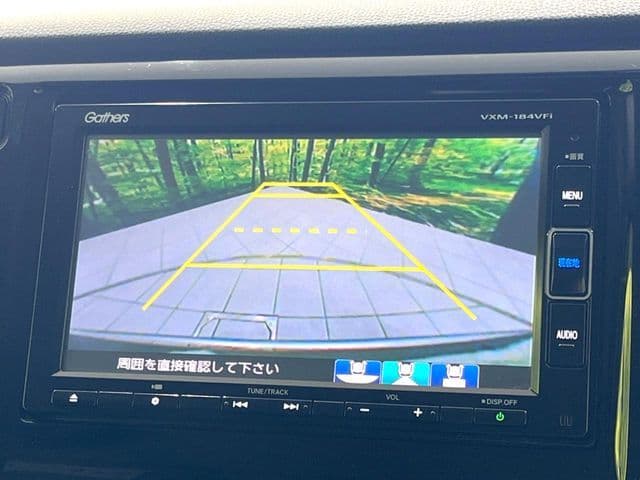Car thumbnail 4