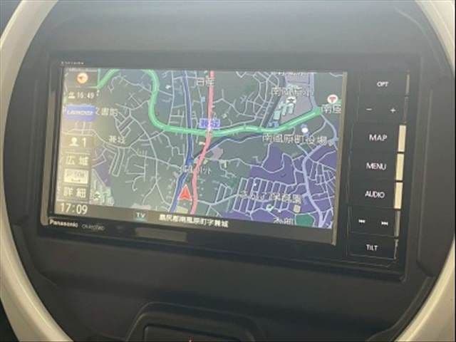 Car thumbnail 4