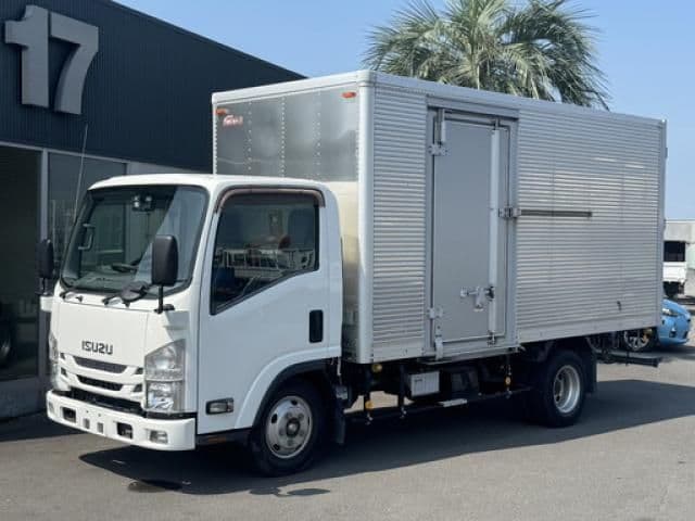ISUZU