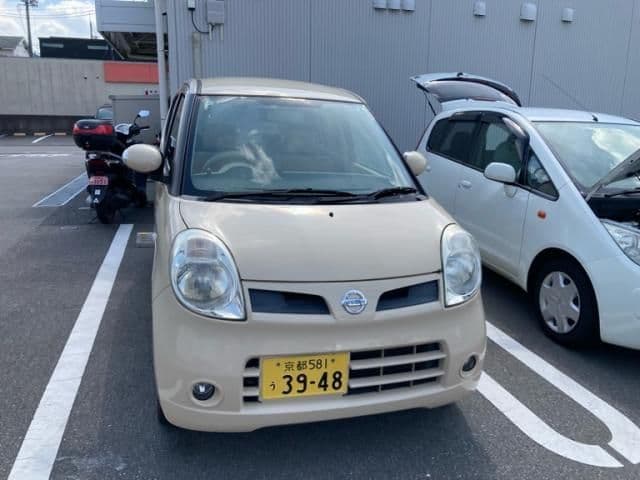 NISSAN