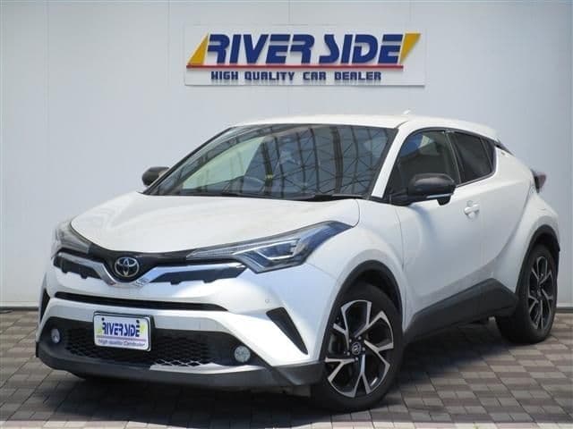TOYOTA C-HR 4WD