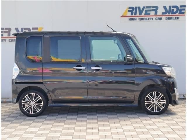 Car thumbnail 4