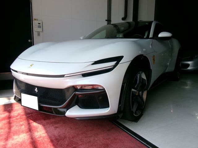 FERRARI null