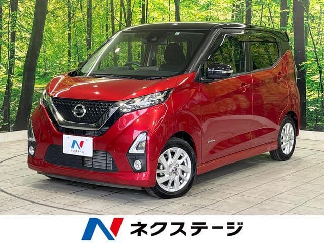 NISSAN