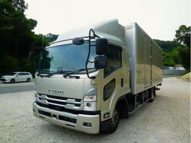 ISUZU