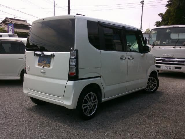 Car thumbnail 4