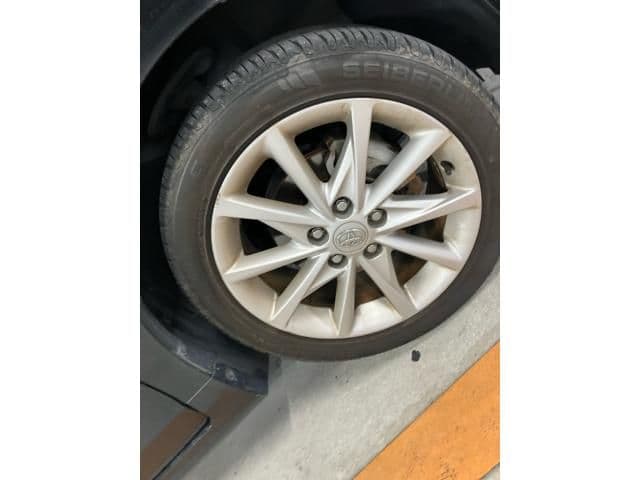 Car thumbnail 4