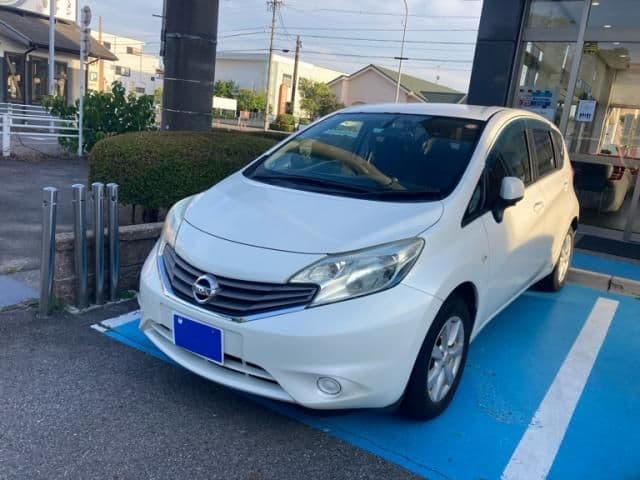 Car image 1