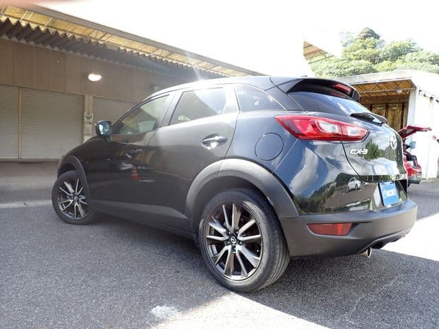 Car thumbnail 3