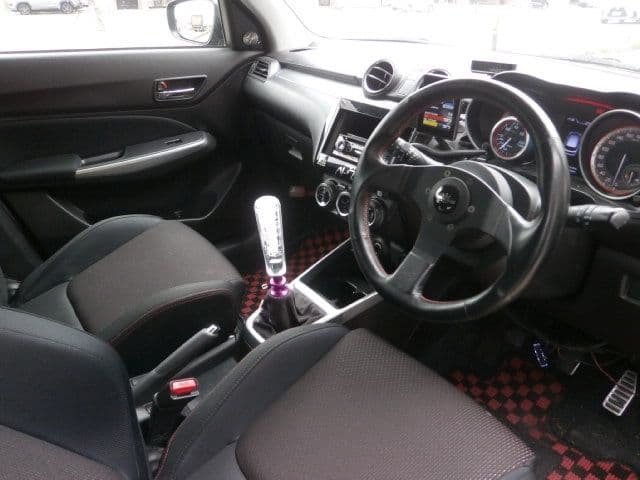 Car thumbnail 2