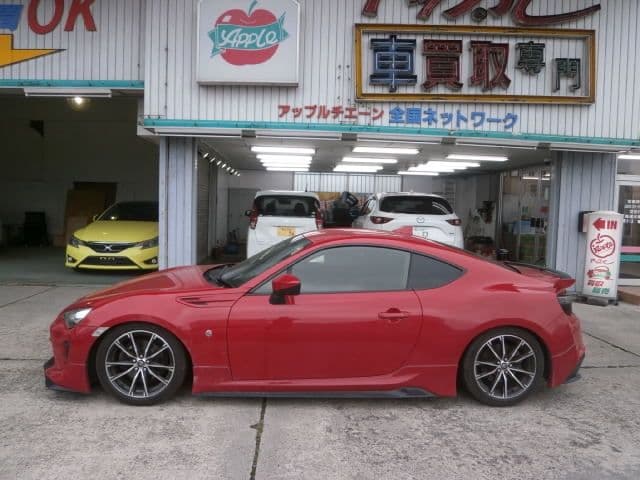 Car thumbnail 4