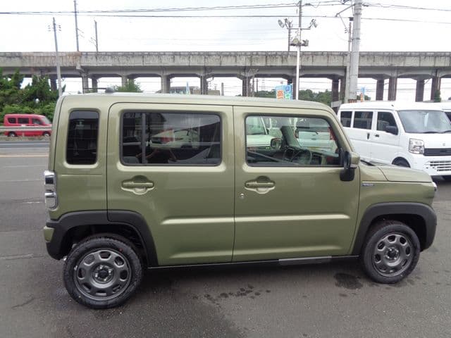Car thumbnail 4