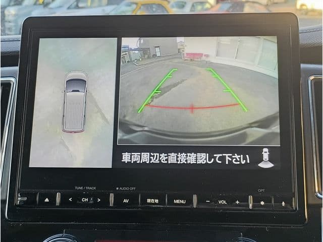 Car thumbnail 4