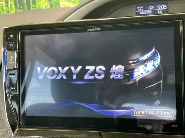 Car thumbnail 4