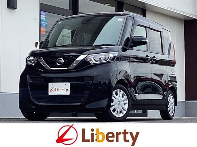 NISSAN