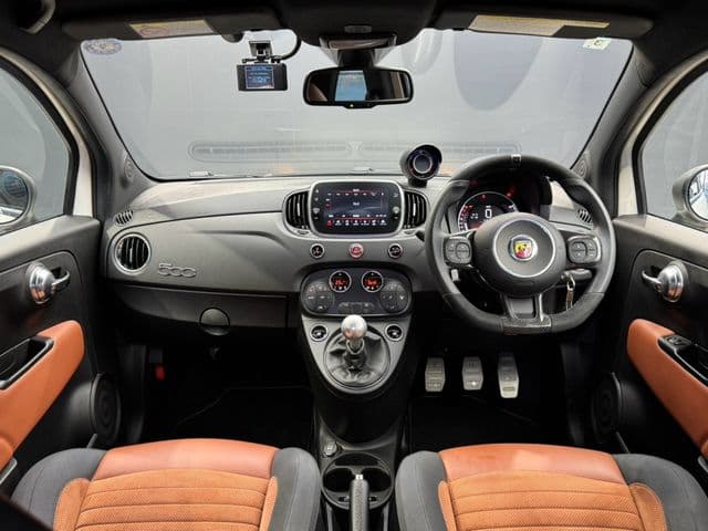 Car thumbnail 3
