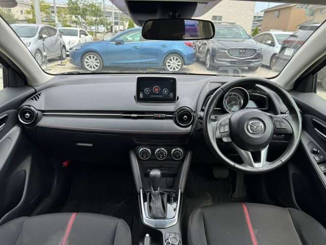 Car thumbnail 4