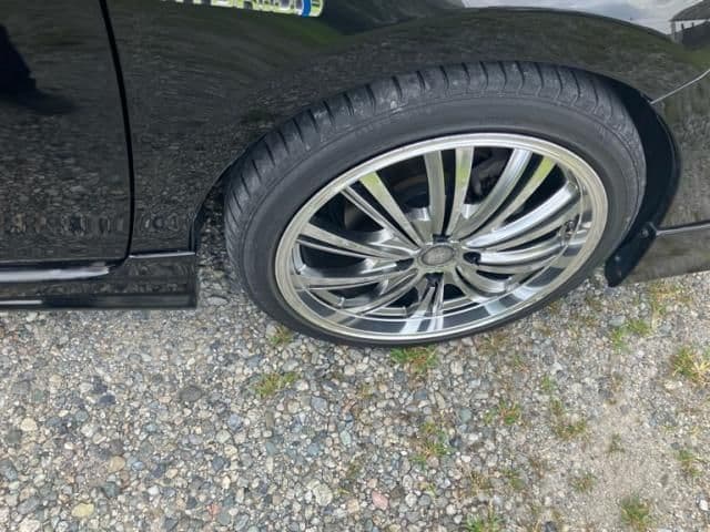 Car thumbnail 3