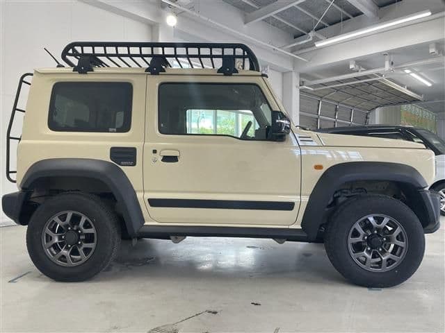 Car thumbnail 4