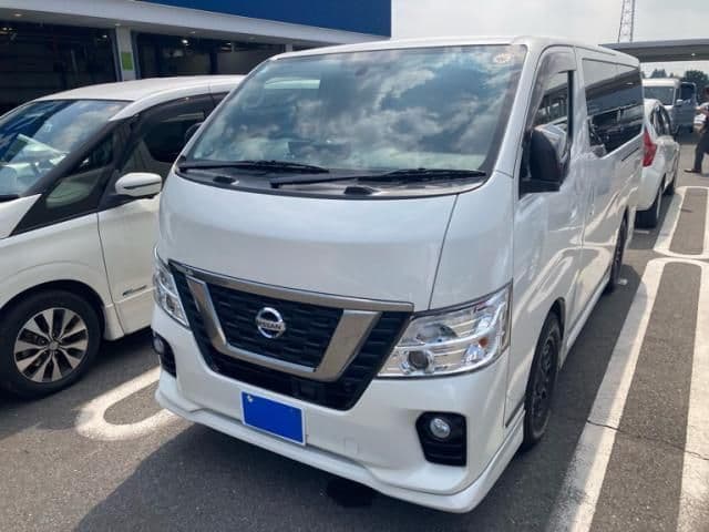 NISSAN NV350 CARAVAN 4WD