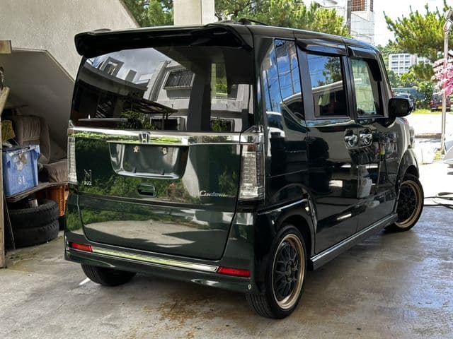 Car thumbnail 4