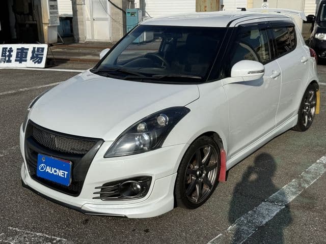 SUZUKI