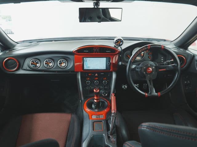 Car thumbnail 2