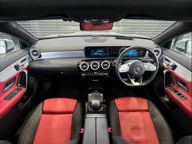 MERCEDES BENZ