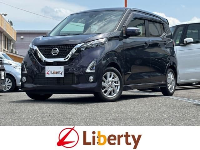 NISSAN