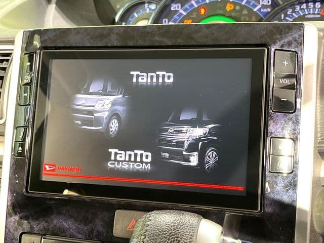 Car thumbnail 3