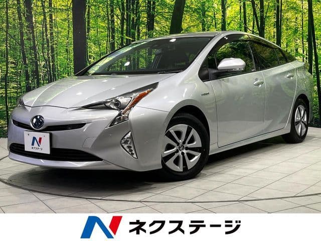 TOYOTA PRIUS 4WD