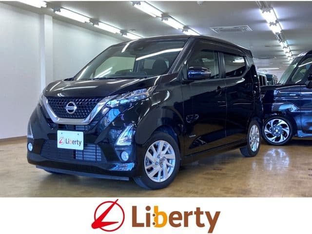 NISSAN
