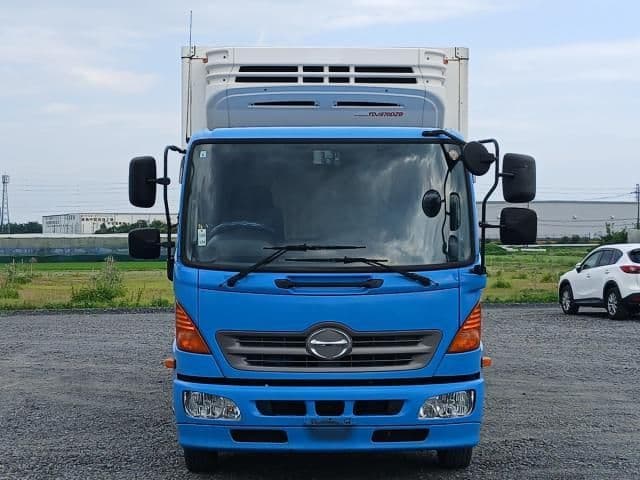 Car thumbnail 4