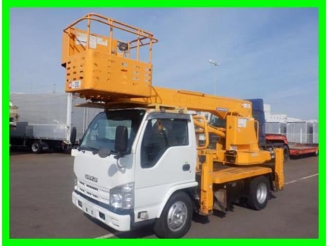 ISUZU