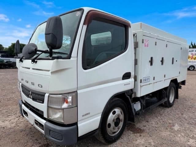 MITSUBISHI CANTER