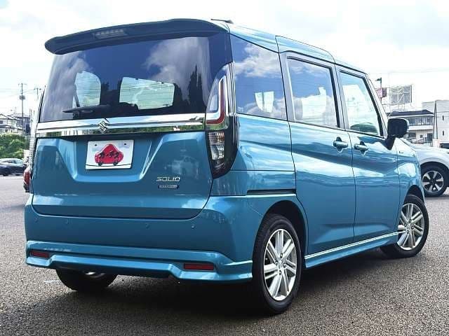 Car thumbnail 3