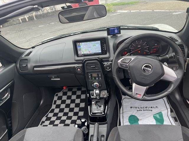 Car thumbnail 3