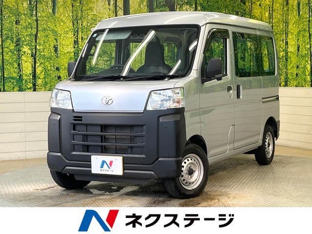 TOYOTA PIXIS van