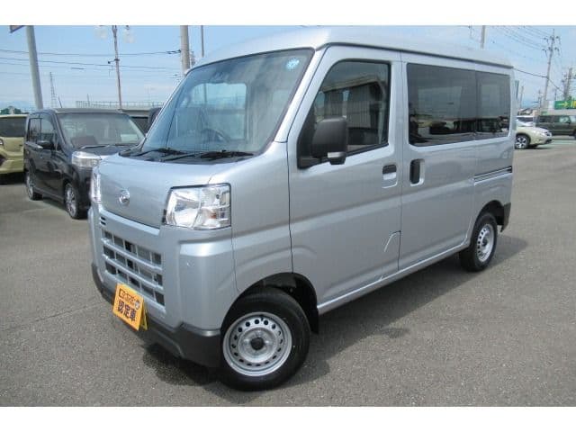 DAIHATSU HIJET CARGO 4WD